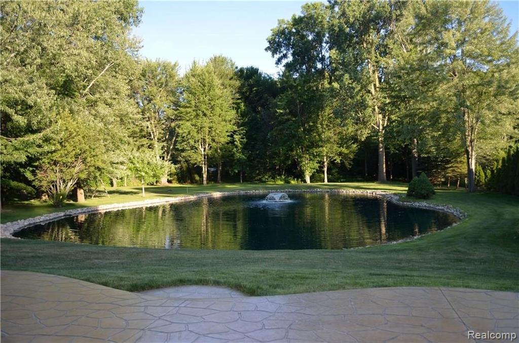 48150 Sugarbush Road Chesterfield, MI 48047 - Photo 13 of 16