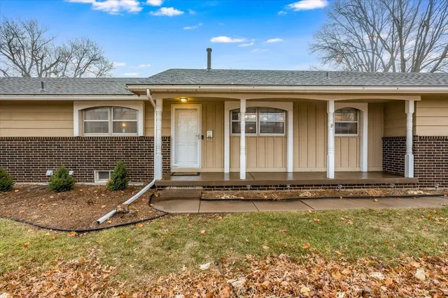 $227,000 | 900 Morrison Drive, Derby, KS 67037