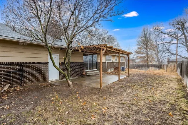 $227,000 | 900 Morrison Drive, Derby, KS 67037
