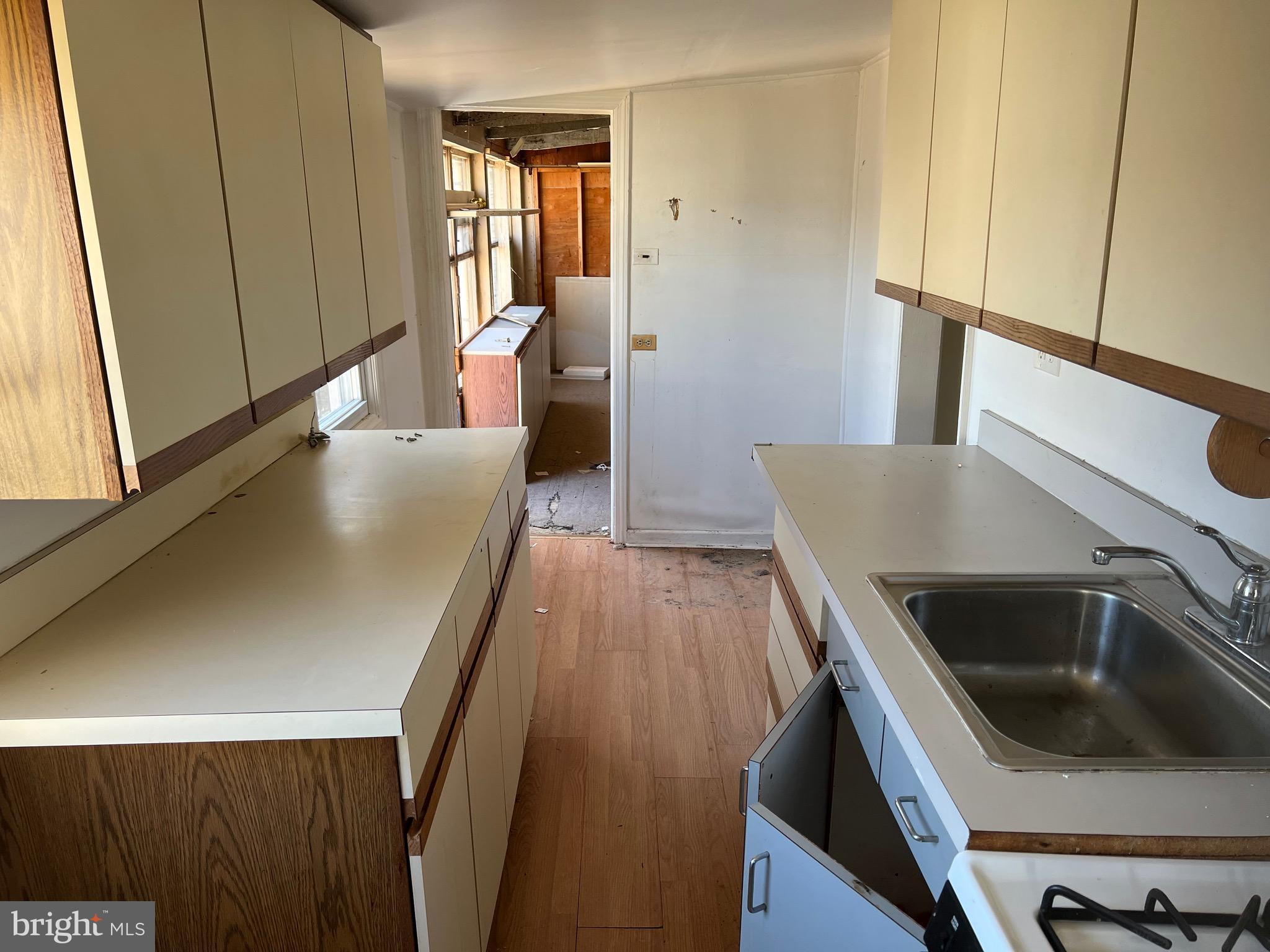 8019 Edgewater Avenue Rosedale, MD 21237 - Photo 6 of 15