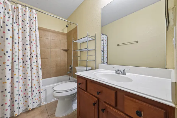 $2,800 | 66 West Lasting Spring Circle, Spring, TX 77389