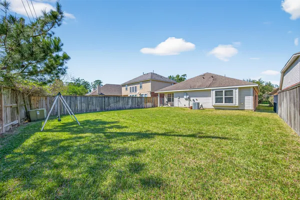 $2,800 | 66 West Lasting Spring Circle, Spring, TX 77389