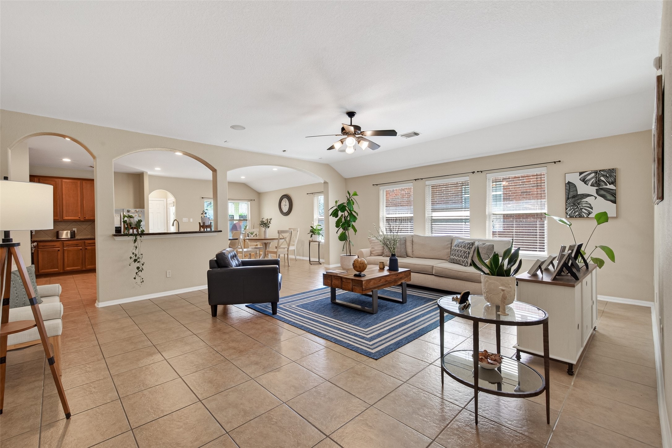 66 West Lasting Spring Circle Spring, TX 77389 - Photo 9 of 50