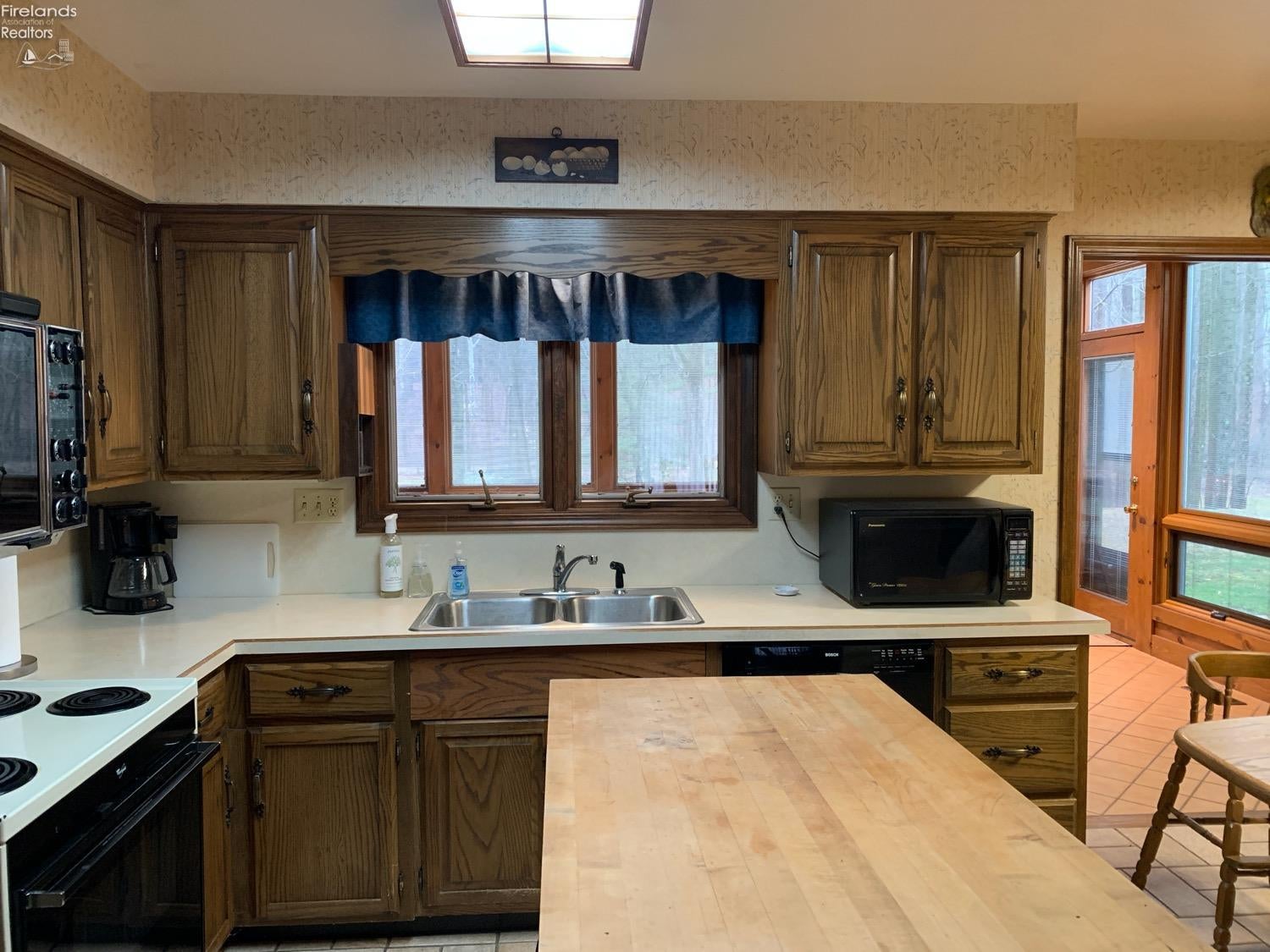 655 Ridge Road North Norwalk, OH 44857 - Photo 43 of 92 Gallery Image 43