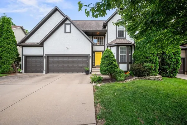$525,000 | 14213 West 138th Place, Olathe, KS 66062