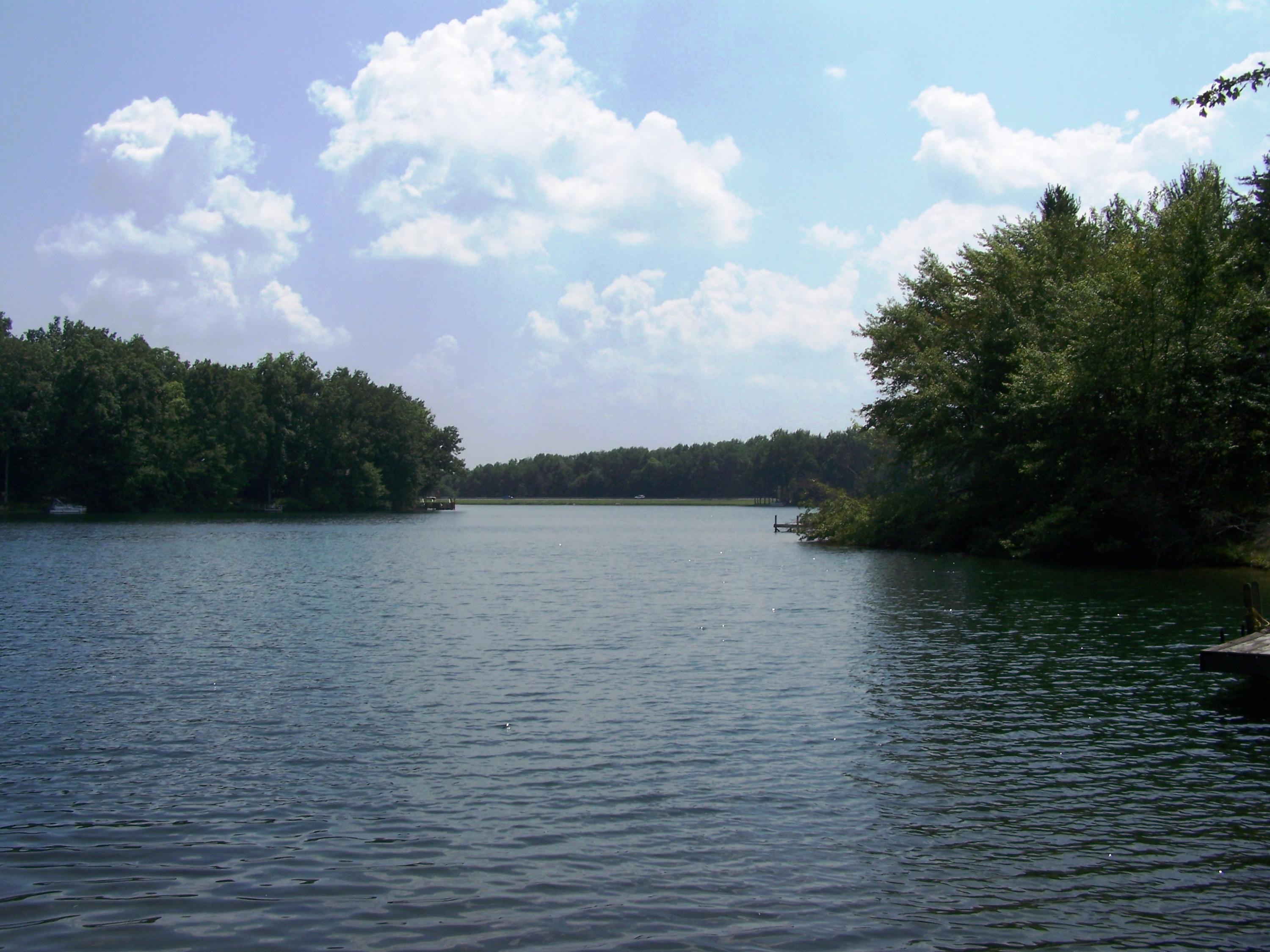 120 Rutgers Circle Crossville, TN 38558 - Photo 2 of 36 Beautiful Lake St-George
