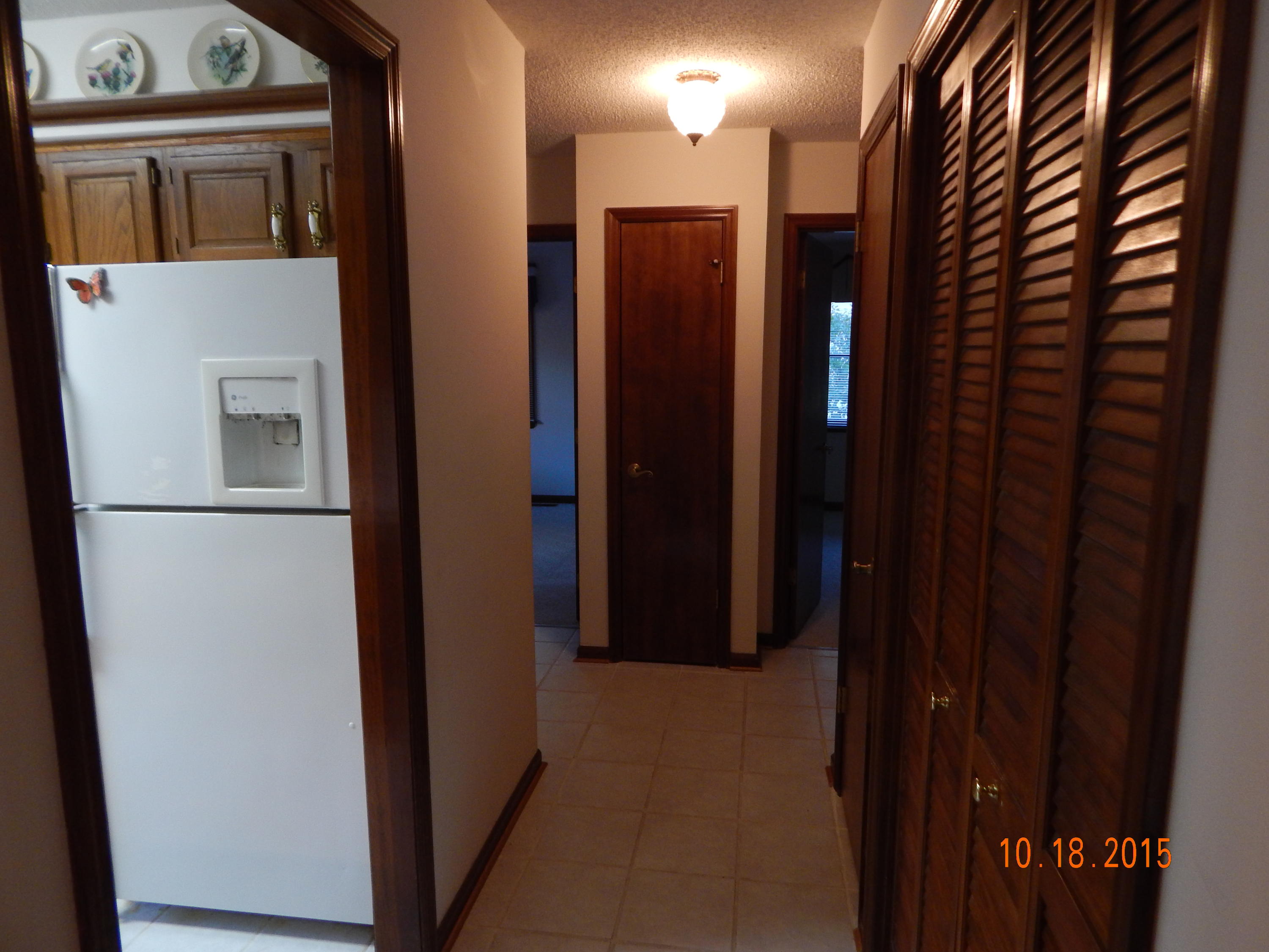 120 Rutgers Circle Crossville, TN 38558 - Photo 16 of 36 8 - KITCHEN TO HALLWAY