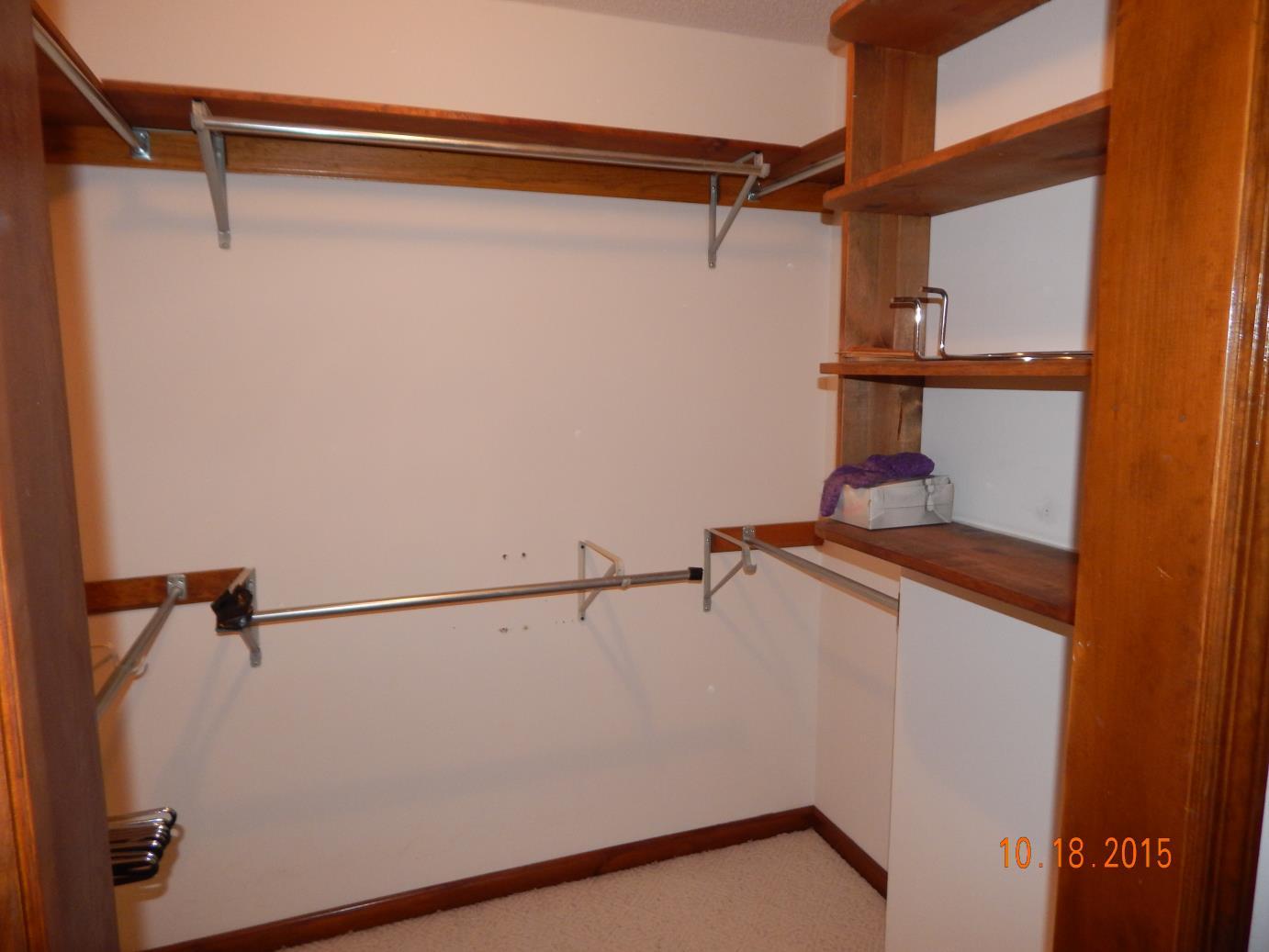 120 Rutgers Circle Crossville, TN 38558 - Photo 19 of 36 WALK IN CLOSET - MBR
