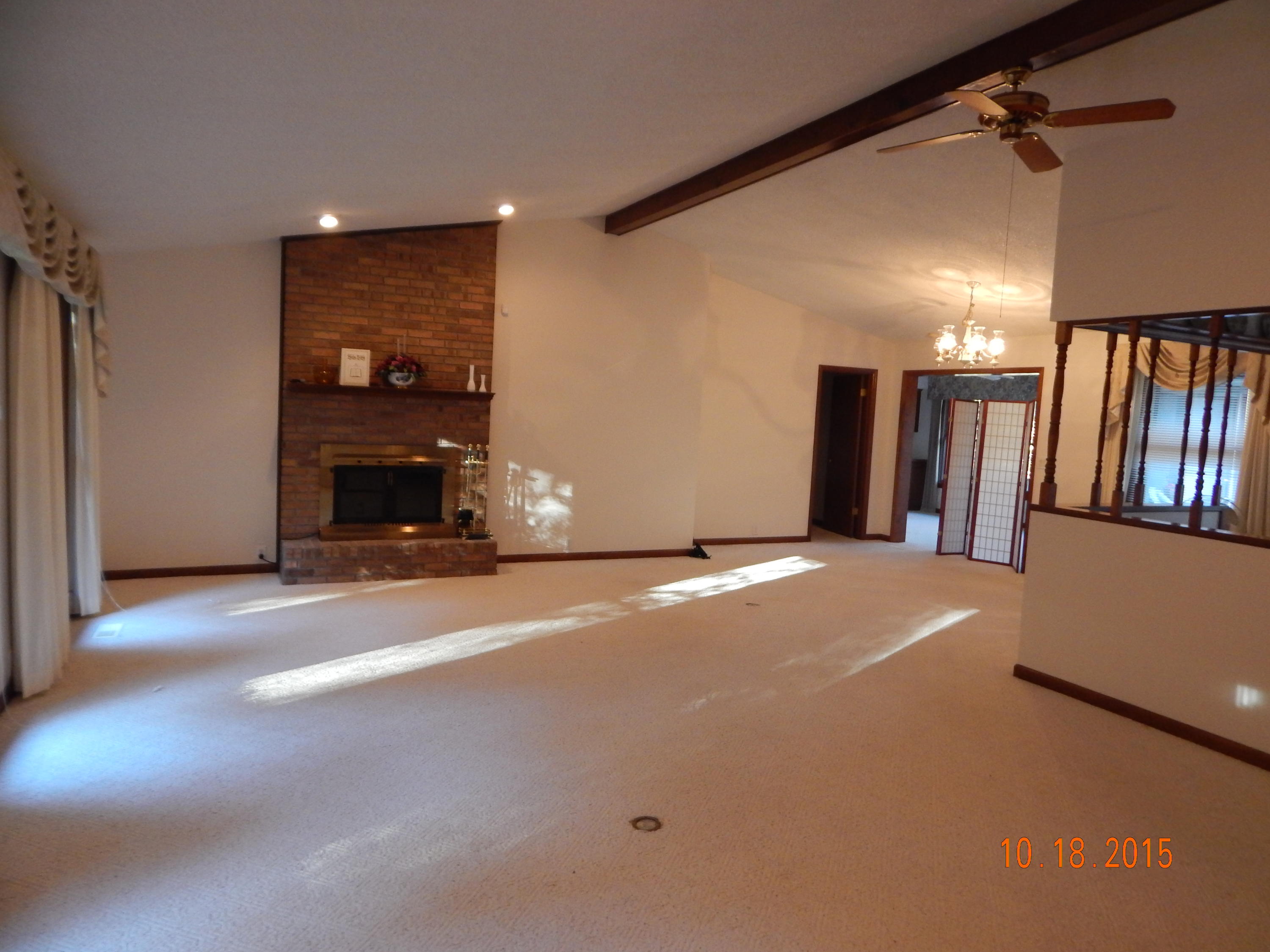 120 Rutgers Circle Crossville, TN 38558 - Photo 4 of 36 2 LIVING ROOM