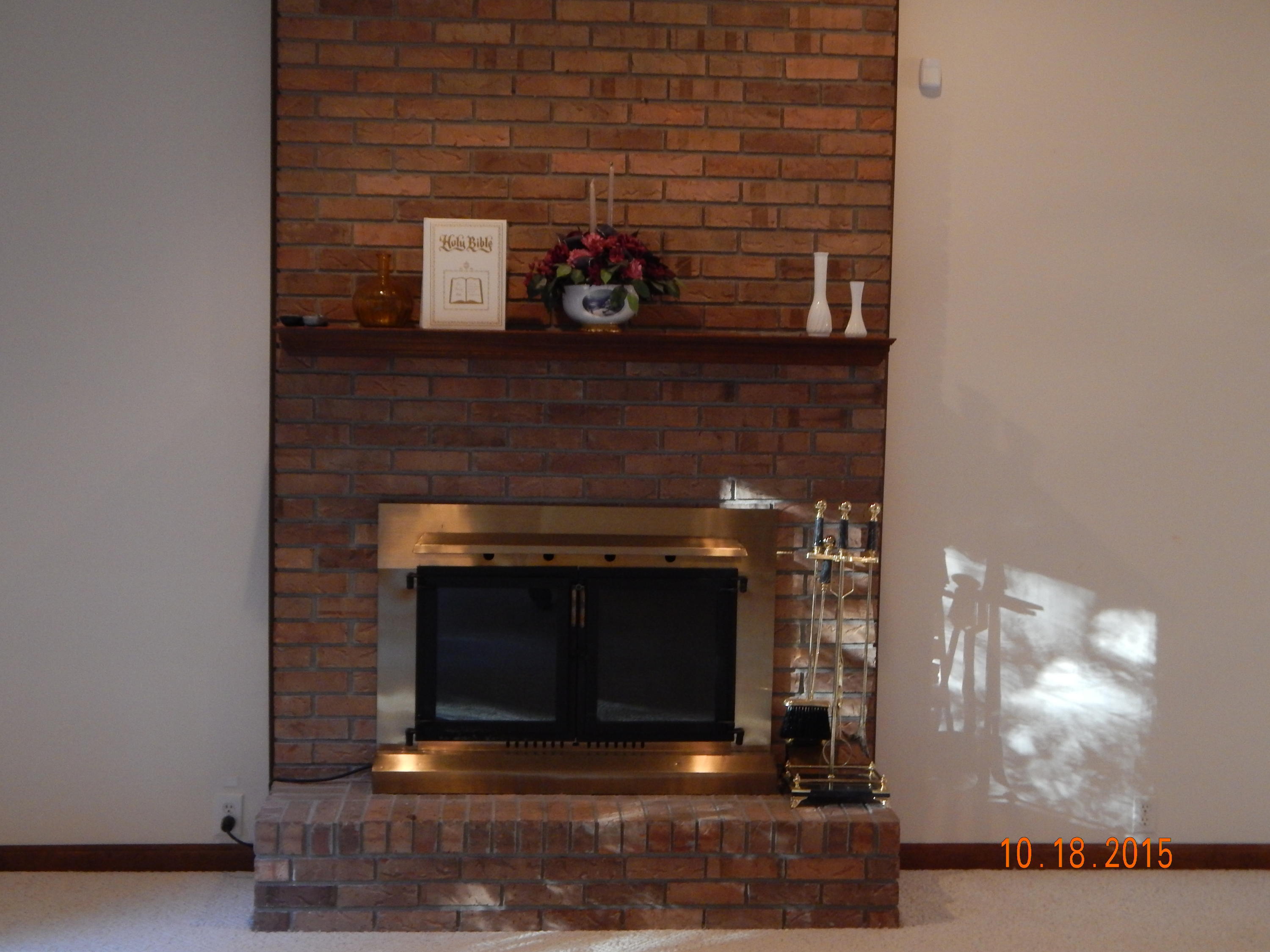 120 Rutgers Circle Crossville, TN 38558 - Photo 5 of 36 3 FLOOR TO CEILING FIREPLACE IN LR