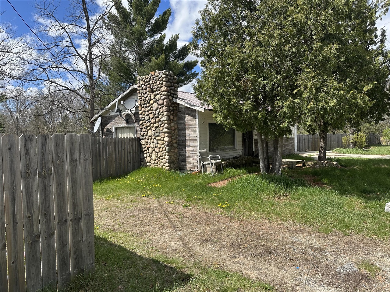 5967 South Forman Road Baldwin, MI 49304 - Photo 2 of 18