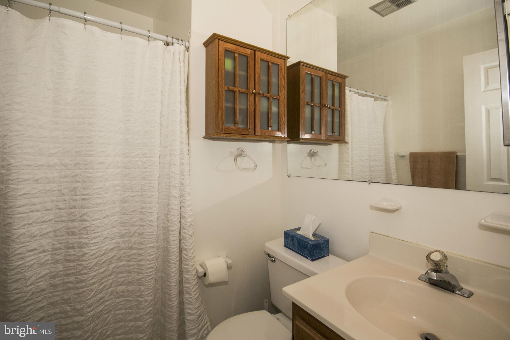 29 Powder View Court Nottingham, MD 21236 - Photo 20 of 25 Bath (Master)