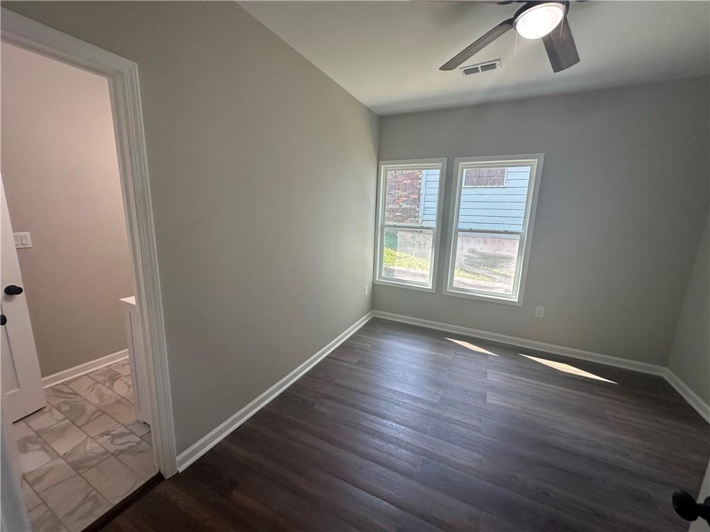 557 Chappell Road Northwest Atlanta, GA 30318 - Photo 8 of 19