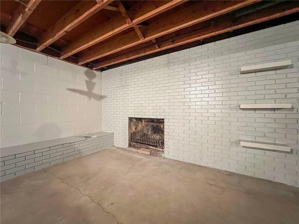 115 Grohman Road Butler, PA 16002 - Photo 29 of 39 a view of empty room with a fireplace