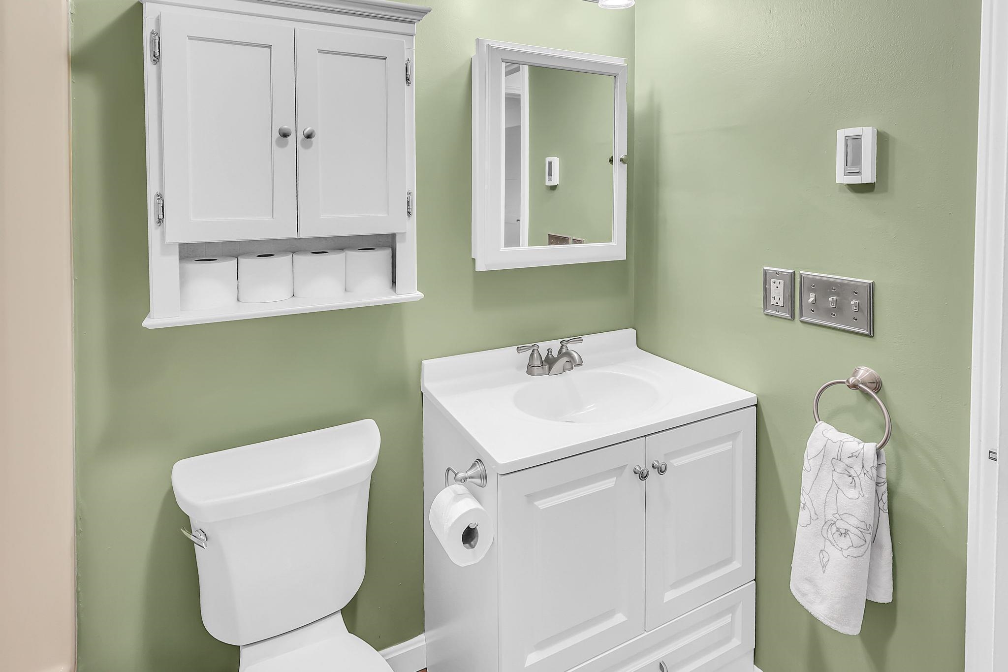 14 Turnbuckle Lane, Unit 5 Merrimack, NH 03054 - Photo 13 of 19