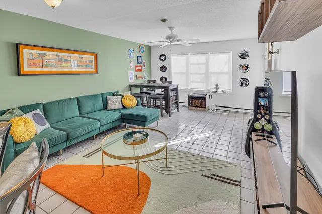 $249,000 | 14 Turnbuckle Lane, Unit 5, Merrimack, NH 03054