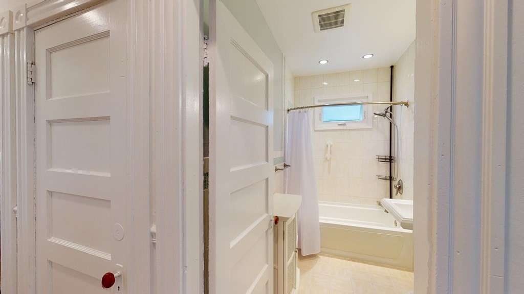 30 Roseclair Street, Unit 1 Boston, MA 02125 - Photo 11 of 12