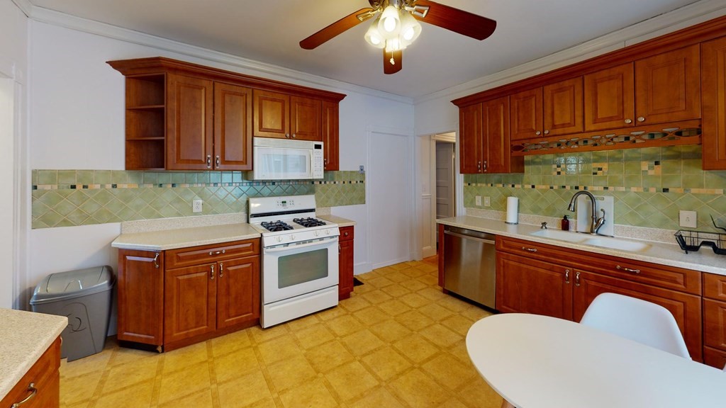 30 Roseclair Street, Unit 1 Boston, MA 02125 - Photo 2 of 12