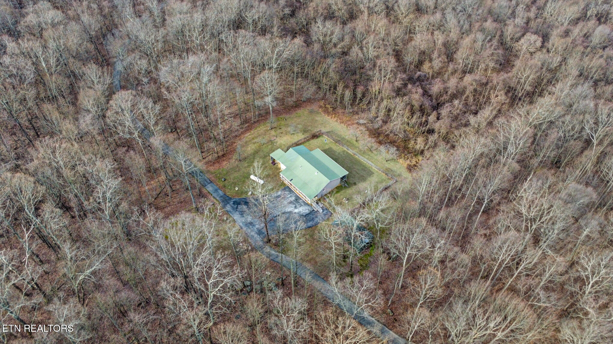 1017 Hinch Mountain Road Crossville, TN 38555 - Photo 16 of 47 dji_0166-dji_0168