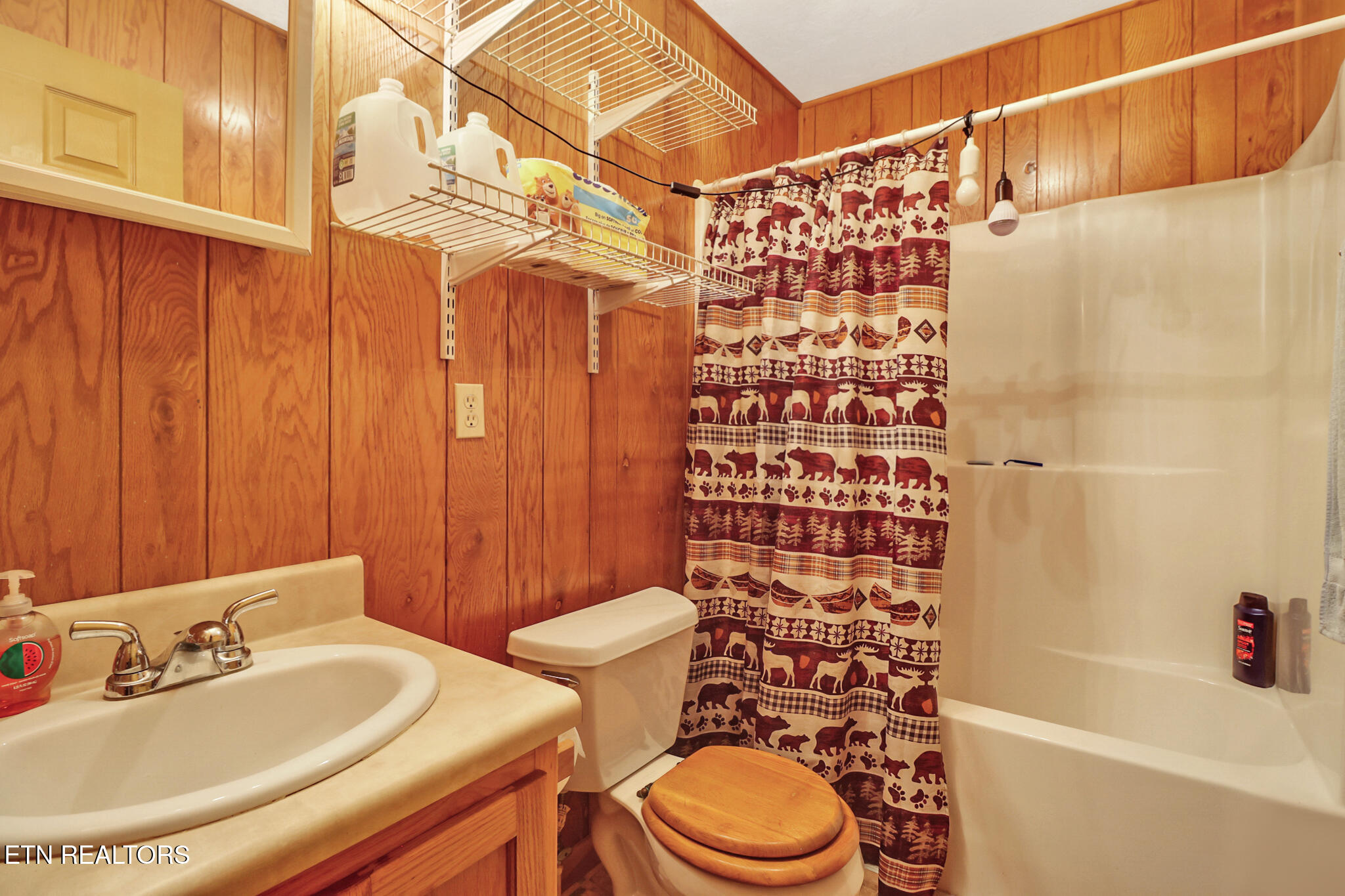 1017 Hinch Mountain Road Crossville, TN 38555 - Photo 32 of 47 if1a0931-if1a0935