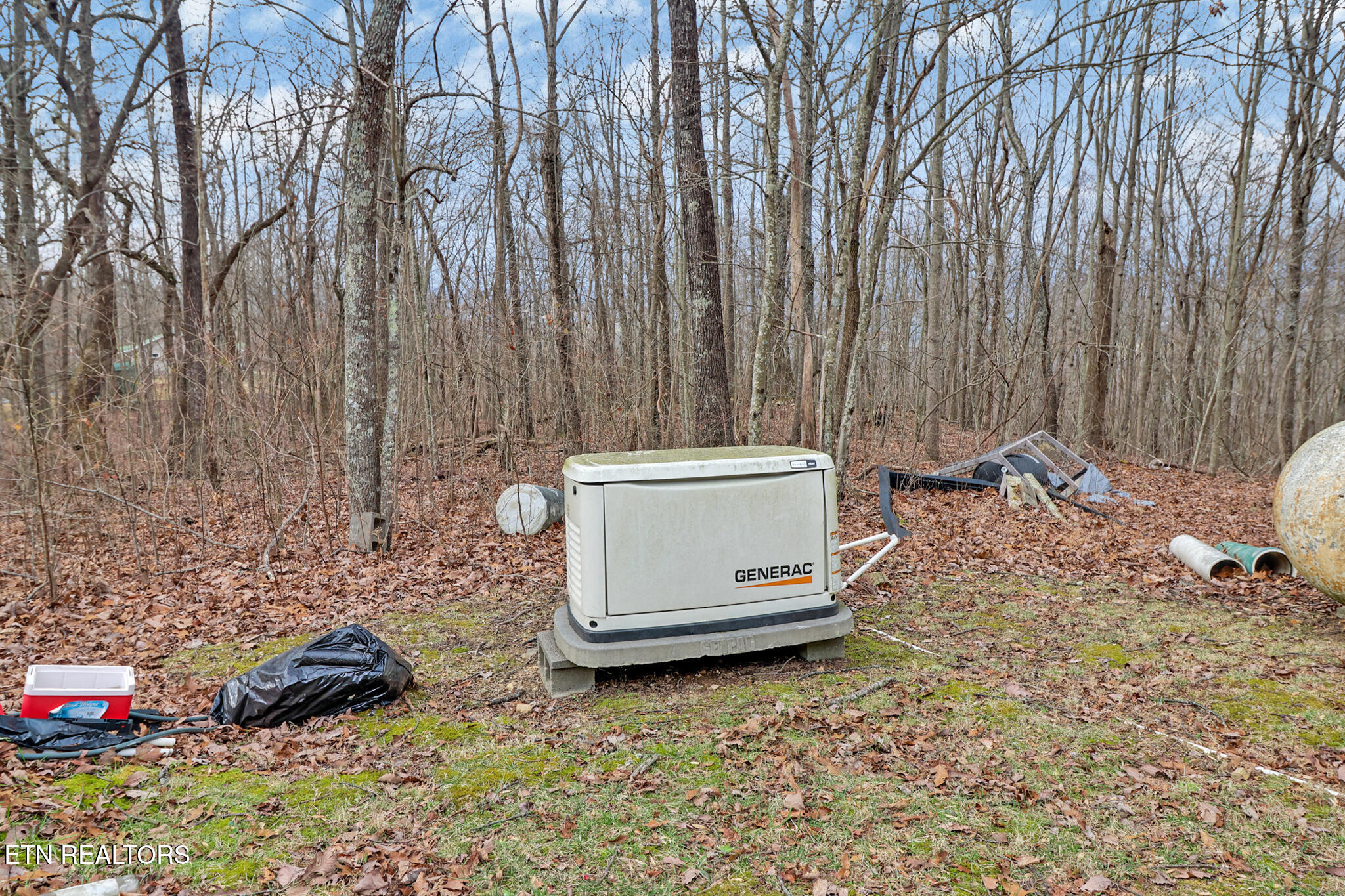 1017 Hinch Mountain Road Crossville, TN 38555 - Photo 33 of 47 if1a0936-if1a0940