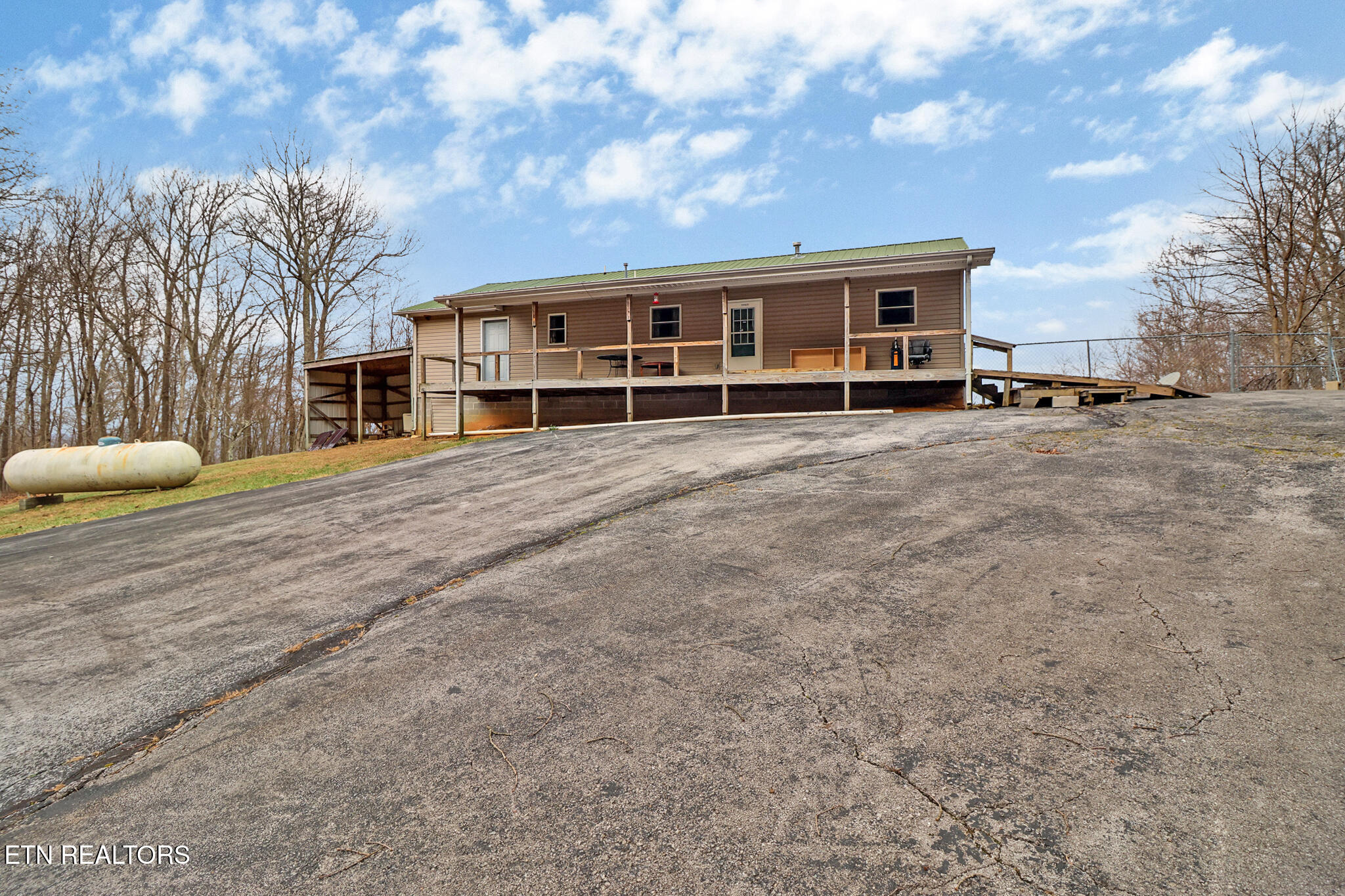 1017 Hinch Mountain Road Crossville, TN 38555 - Photo 35 of 47 if1a0946-if1a0950