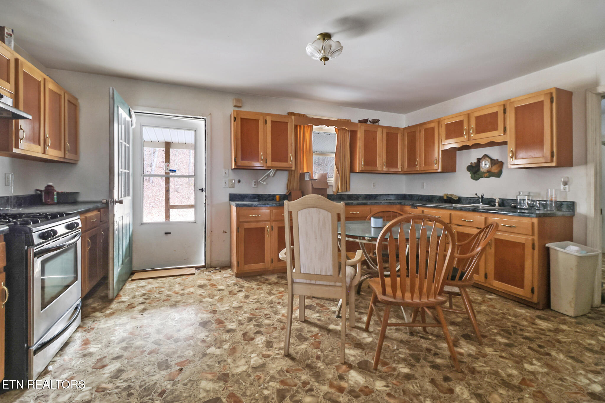 1017 Hinch Mountain Road Crossville, TN 38555 - Photo 41 of 47 if1a0976-if1a0980