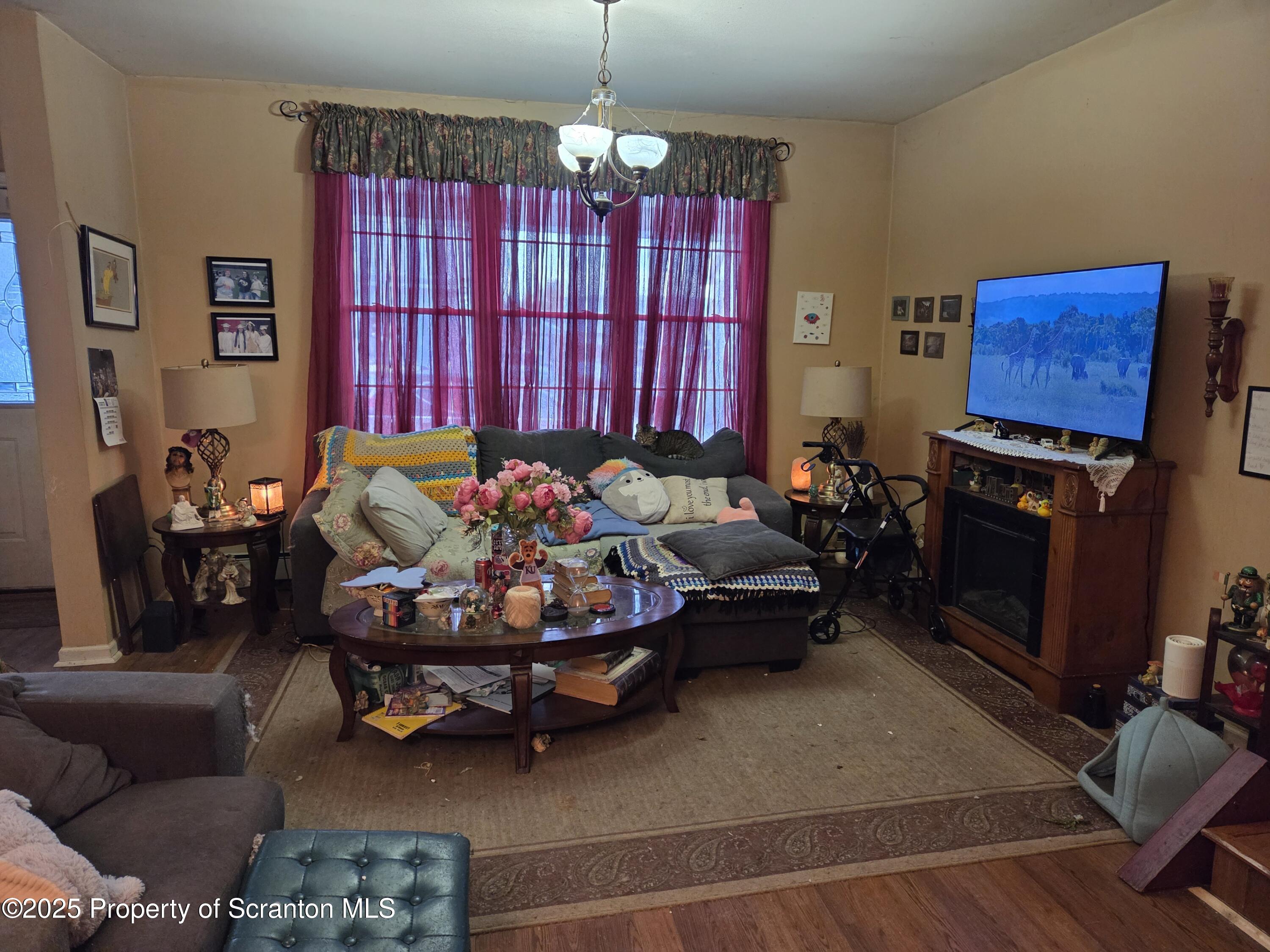 136 Tompkins Street Pittston, PA 18640 - Photo 4 of 12 Living Room