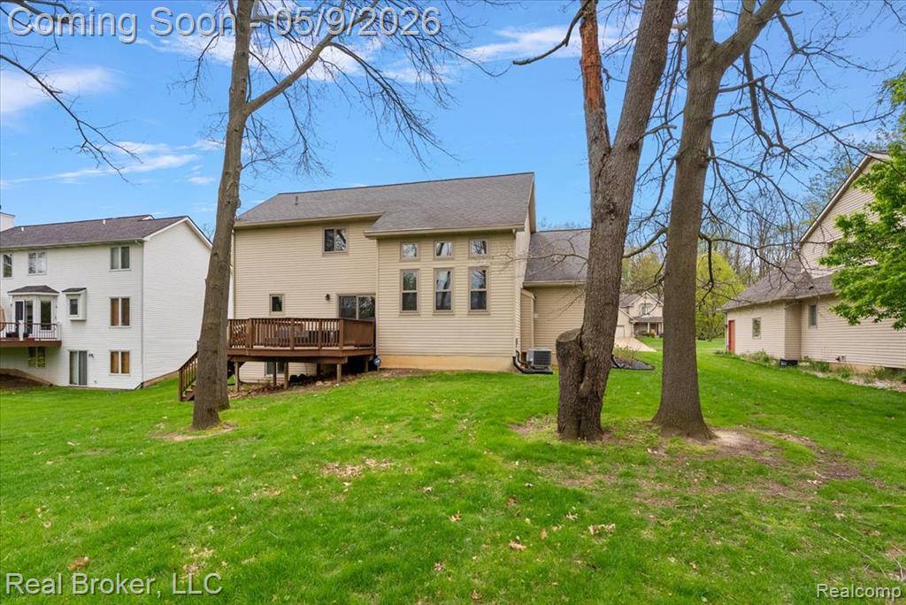 1111 Elk Run Howell, MI 48843 - Photo 45 of 60