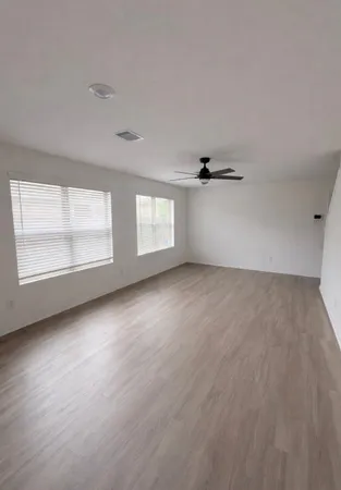 $2,300 | 101 Cullen Street, Angleton, TX 77515