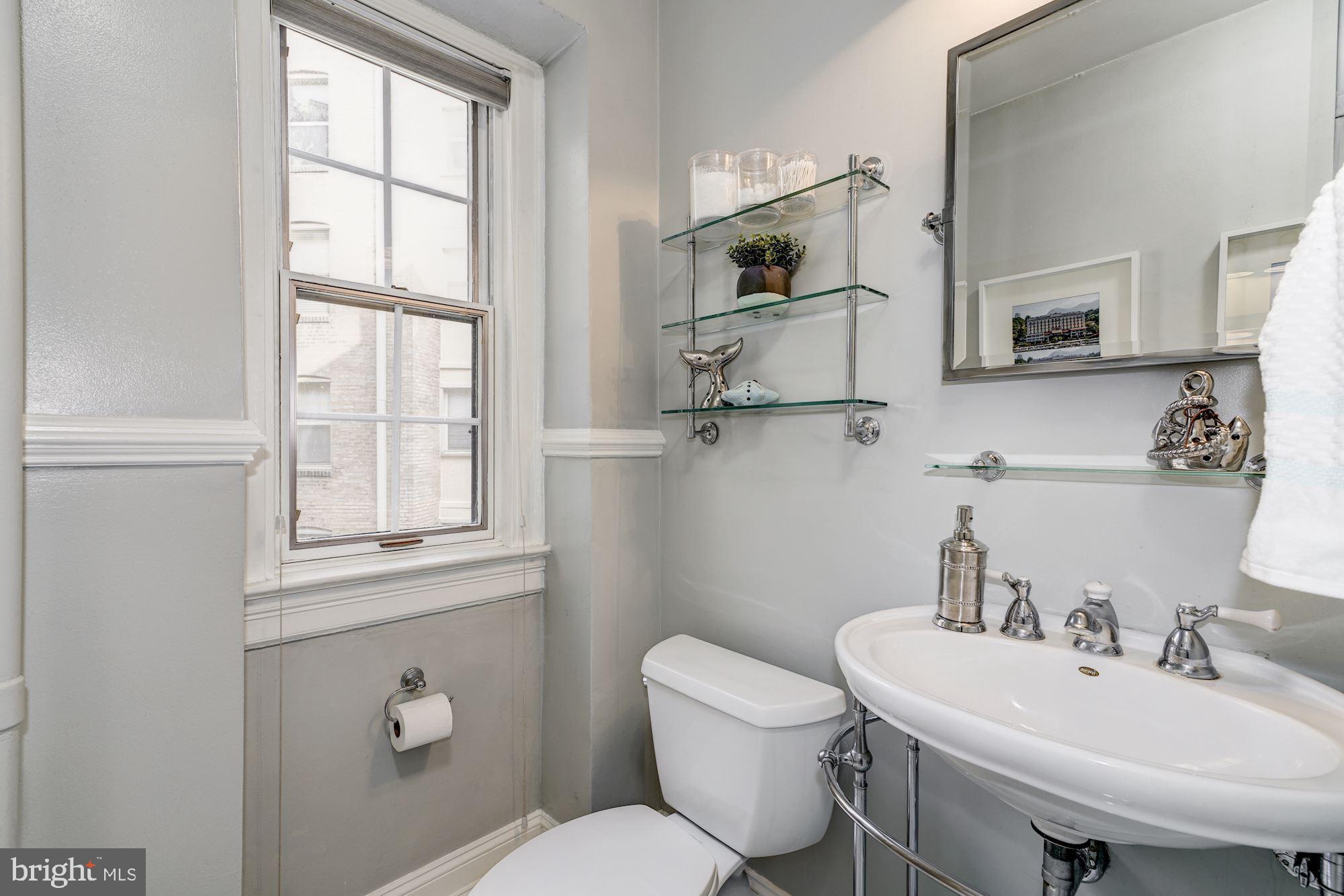 2227 20th Street Northwest, Unit 203 Washington, DC 20009 - Photo 14 of 19 Full bathroom