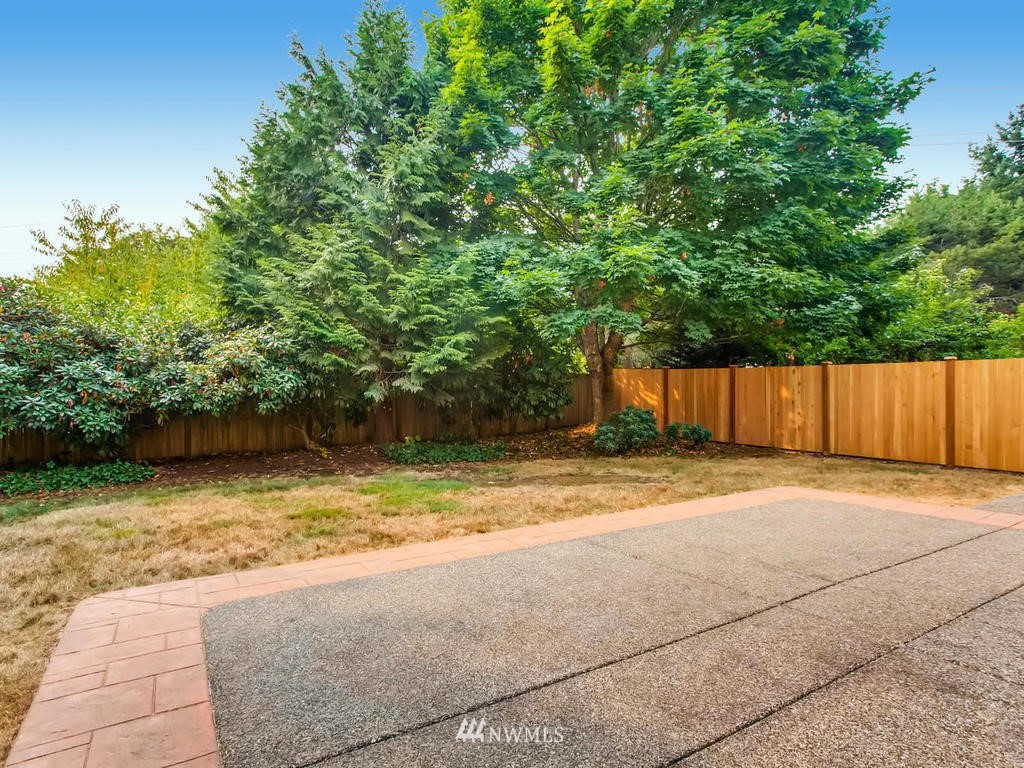 8827 Northeast 180th Street Bothell, WA 98011 - Photo 24 of 25 Gallery Image 24