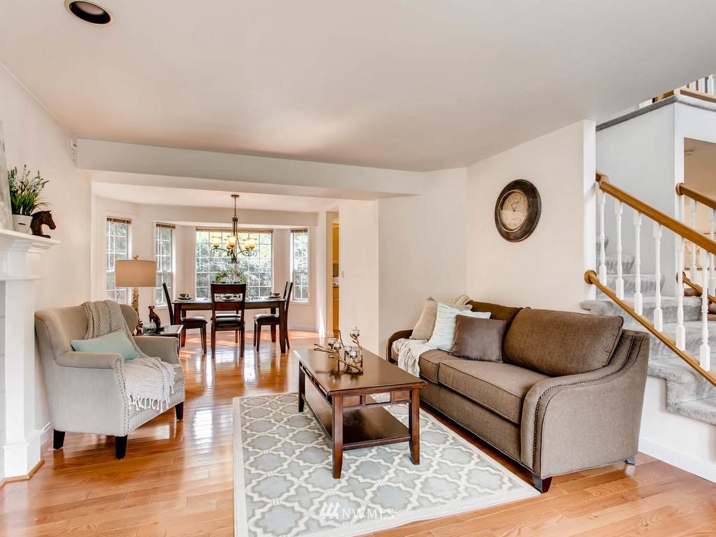 8827 Northeast 180th Street Bothell, WA 98011 - Photo 5 of 25 Gallery Image 5
