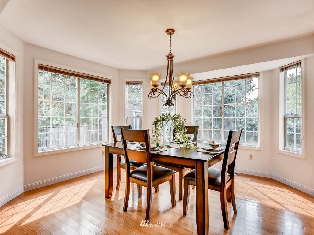 8827 Northeast 180th Street Bothell, WA 98011 - Photo 7 of 25 Gallery Image 7