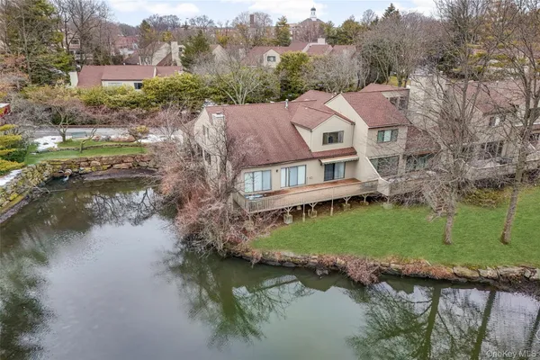 $1,575,000 | 601 Fairway Green, Mamaroneck, NY 10543