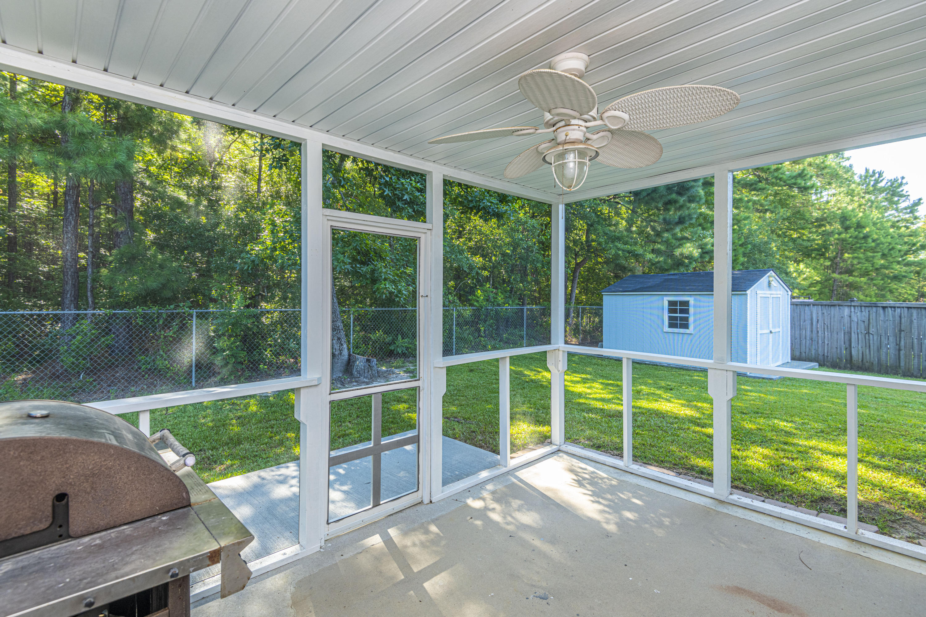 254 Westbrooke Road Summerville, SC 29486 - Photo 26 of 30 Back Patio