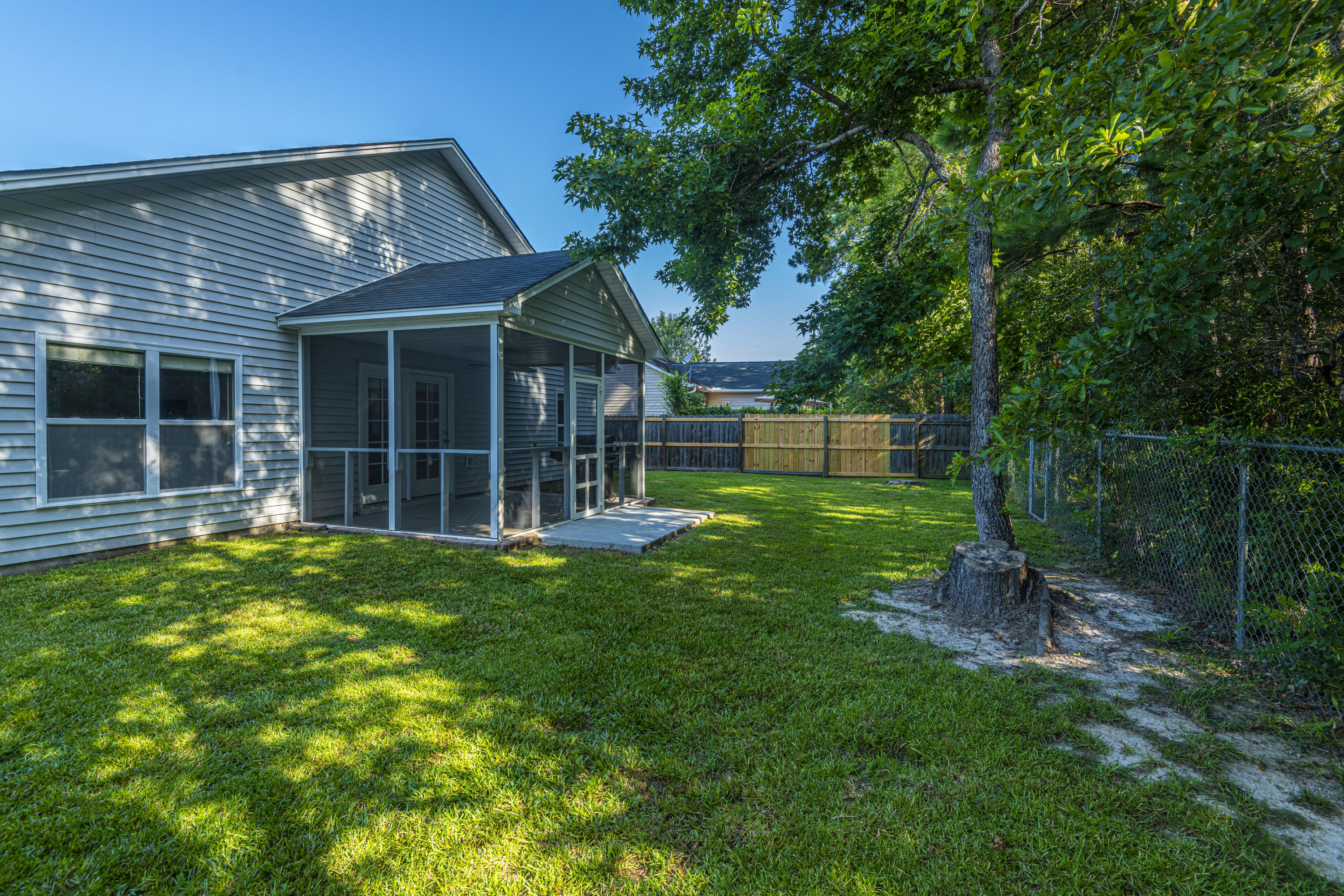 254 Westbrooke Road Summerville, SC 29486 - Photo 28 of 30 Backyard