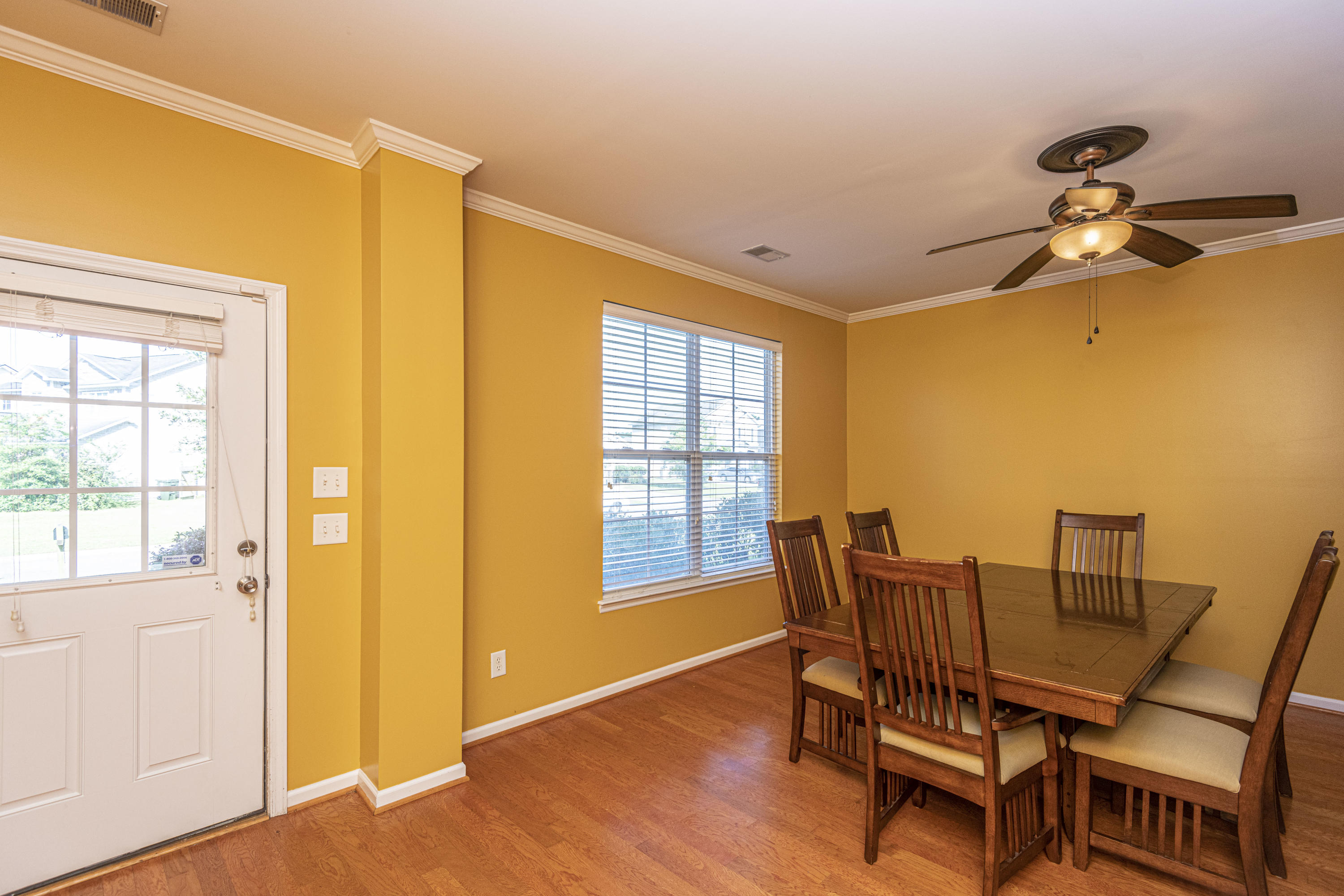 254 Westbrooke Road Summerville, SC 29486 - Photo 4 of 30 Entry