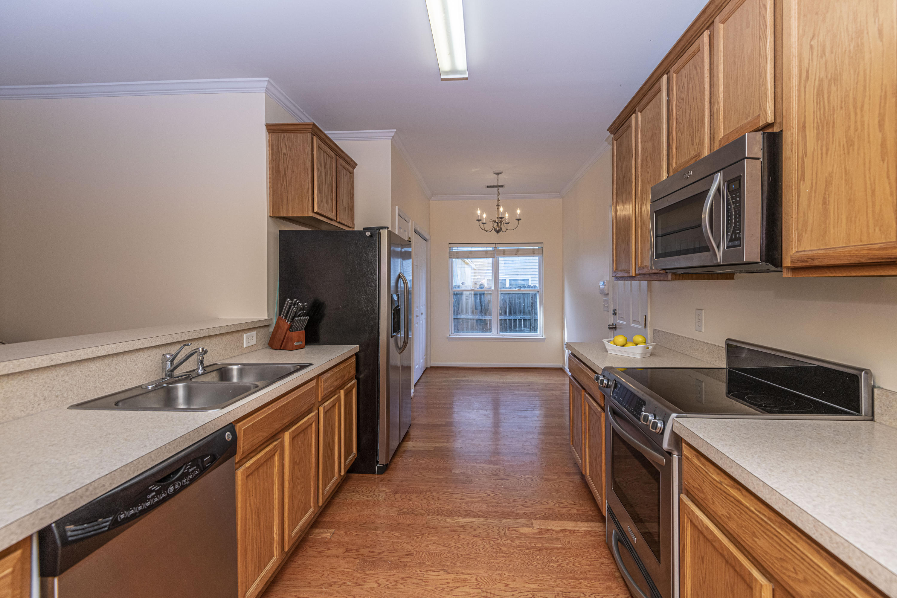 254 Westbrooke Road Summerville, SC 29486 - Photo 8 of 30 Kitchen