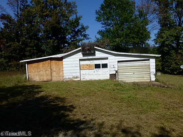 2827 Hacketts Lake Road Greensboro, NC 27406 - Photo 15 of 16 Other.