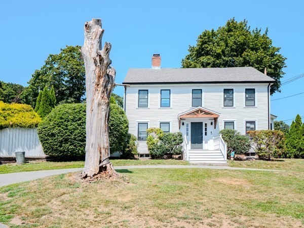 38 North Main Street Middleton, MA 01949 - Photo 2 of 37