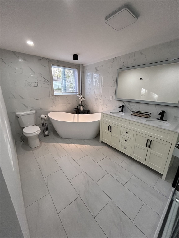 38 North Main Street Middleton, MA 01949 - Photo 23 of 37