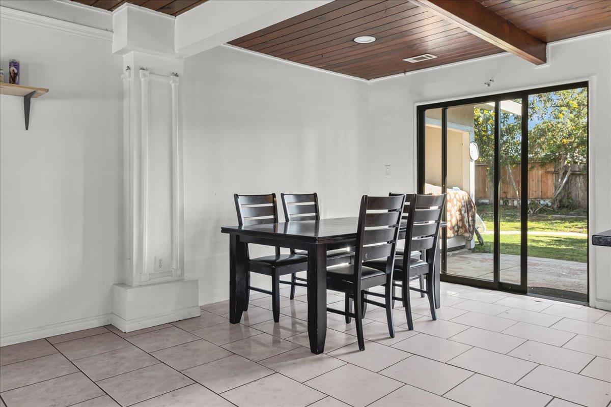1238 Granada Avenue Salinas, CA 93906 - Photo 11 of 36 a dining room with furniture and window