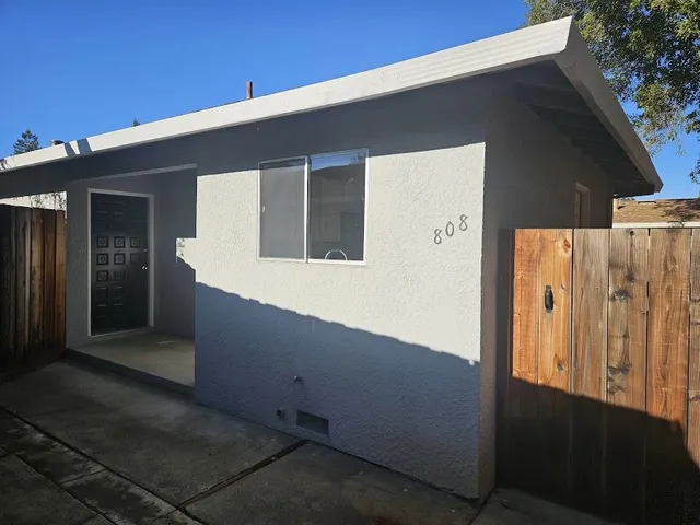 $3,950 | 808 Moraga Drive, Mountain View, CA 94041