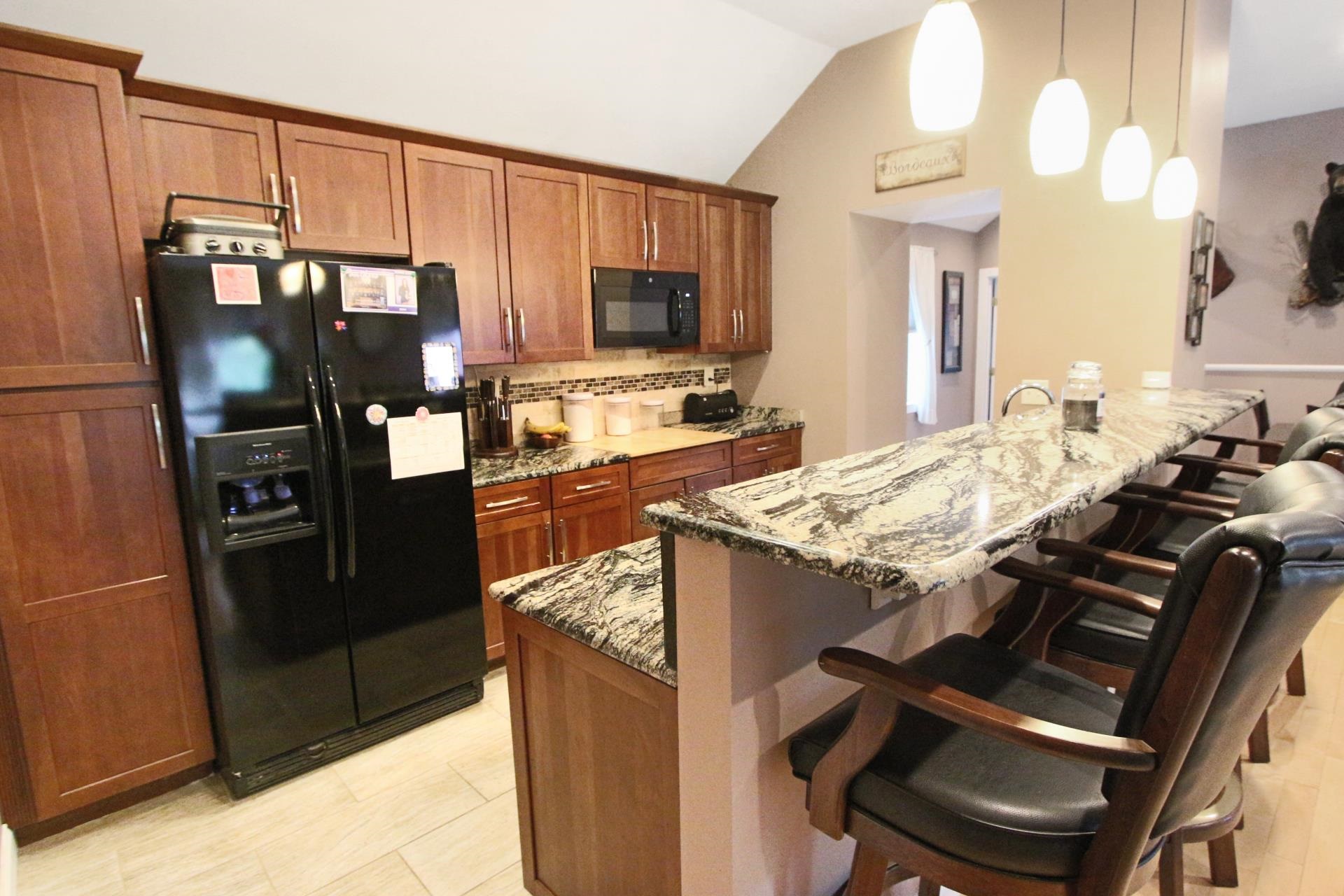 12 Stonehaven Road Nashua, NH 03062 - Photo 4 of 54 Gallery Image 4