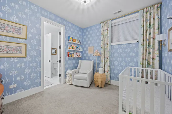$950,000 | 2759 West Lawrence Avenue, Unit 1W, Chicago, IL 60625
