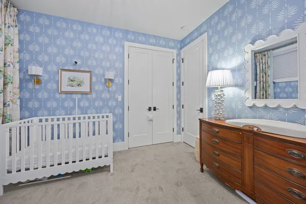 $950,000 | 2759 West Lawrence Avenue, Unit 1W, Chicago, IL 60625