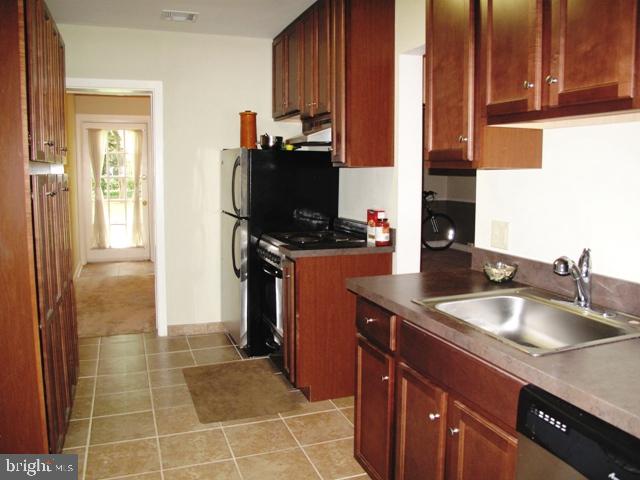 1960 South Easton Road Doylestown, PA 18901 - Photo 52 of 57 Galley Kitchen