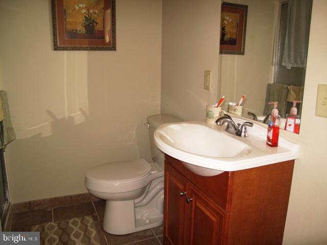 1960 South Easton Road Doylestown, PA 18901 - Photo 56 of 57 Bathroom & laundry - combo