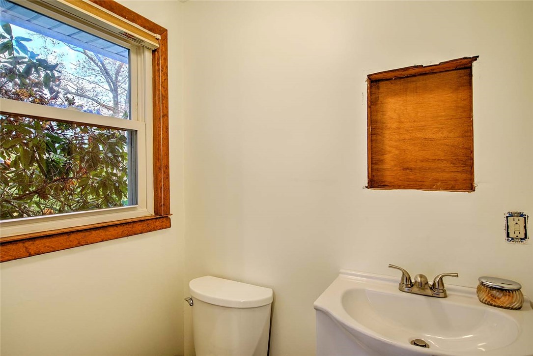 64 Peacedale Road Cumberland, RI 02864 - Photo 31 of 43